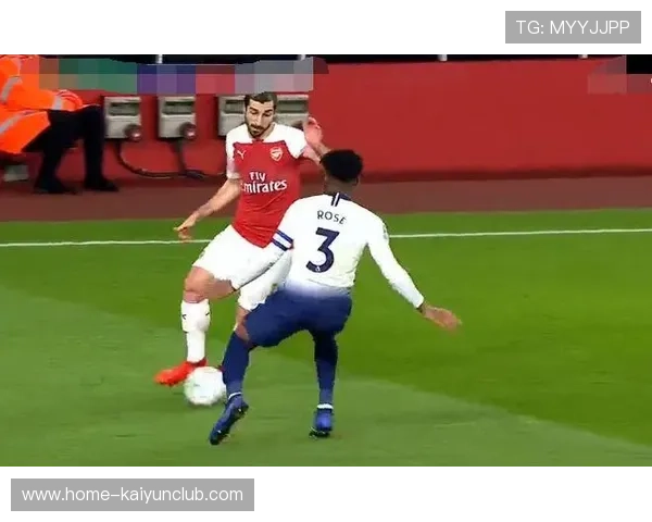 热刺边路短传配合把握住禁区内空当 热刺边路短传配合把握住禁区内空当