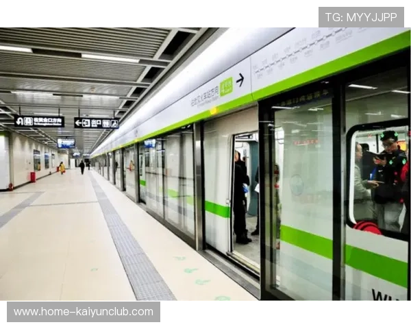 武汉三镇组织推进干净利落 武汉三镇组织推进干净利落