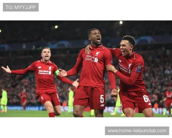 英超利物浦外线配合流畅,攻防转换凸显效率