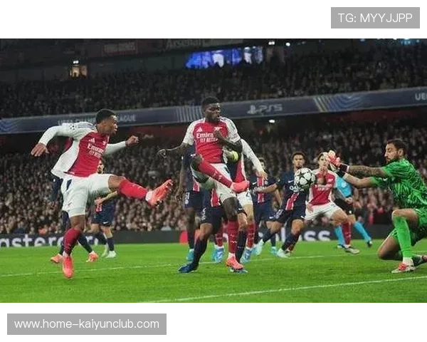 阿森纳加布里埃尔角球争顶再次立功 阿森纳加布里埃尔角球争顶再次立功