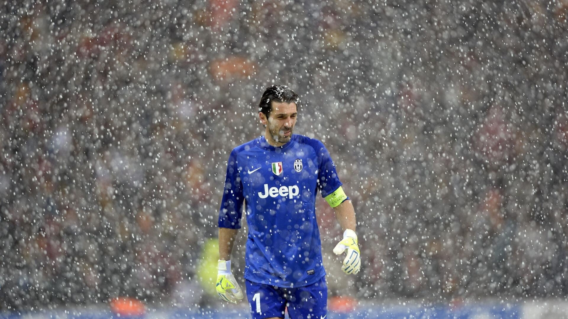 欧冠进球榜:哈兰德一骑绝尘 单赛季进球数接近历史纪录